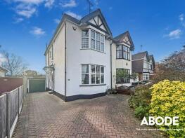 36, Clatterfield Gardens, Westcliff-on-sea SS0 0AX