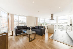 Flat 3, 71a, Drayton Park, London N5 1AN