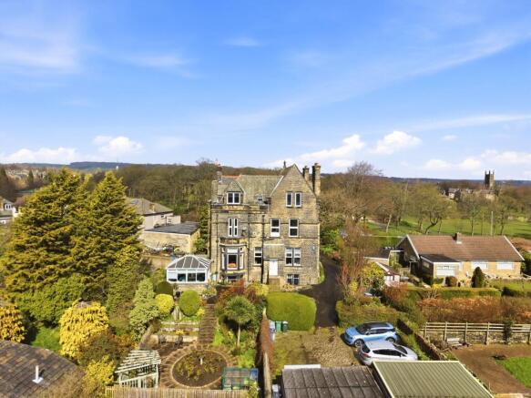 2 bed Flat for sale Image 4