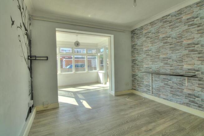 Roberts Road, Lancing, BN15 photo 5