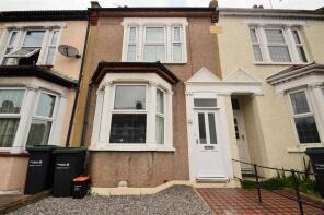 29, Cross Lane East, Gravesend DA12 5HD