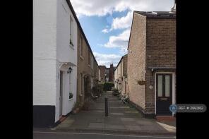 3, Lancaster Cottages, Richmond TW10 6AE