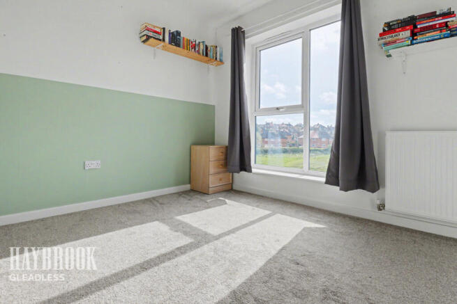 4 bed Semi-Detached for sale Image 10
