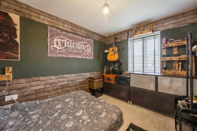 3 bed Semi-Detached for sale Image 10