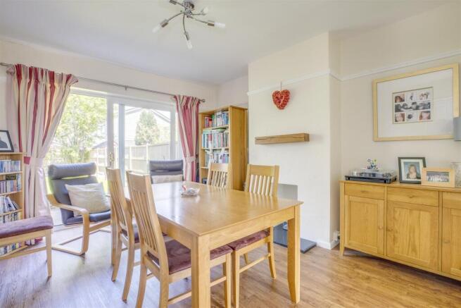 20 Totteridge Drive, HP13 6JJ-8.jpg