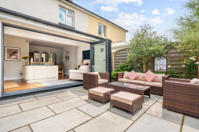 3 bed Semi-Detached for sale Image 12