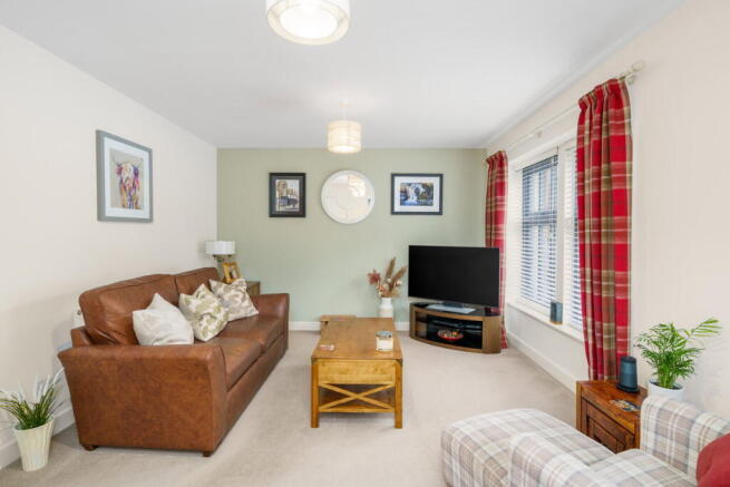 Glossop Brook View, Glossop, SK13 8BF photo 4