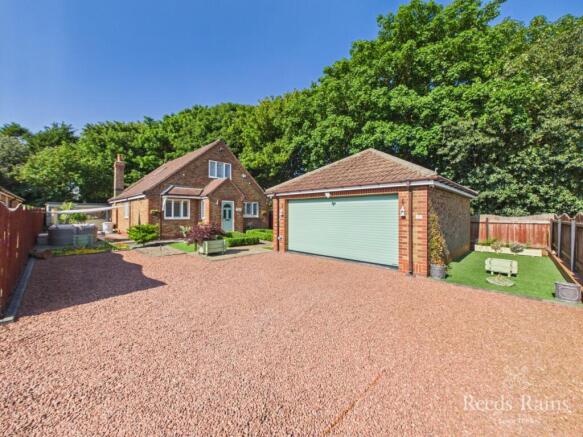 4 bed Bungalow for sale in bridlington