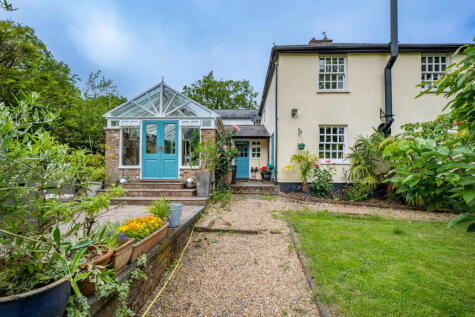 High Cross, Rotherfield, Crowborough, TN6 3PX