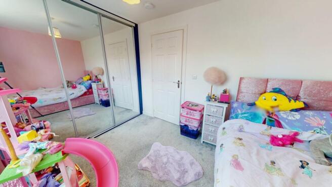 3 bed Town House for sale Image 10