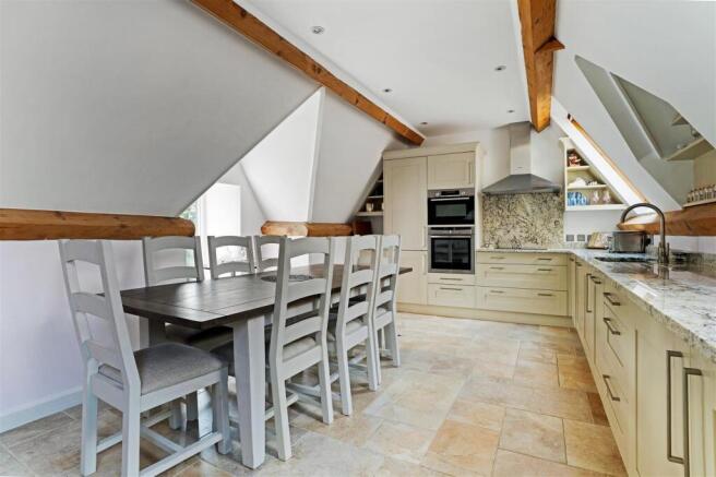 Flat 5 - Kitchen 2