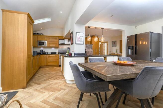 Bramleys Estate Agents - Cross Lane - Stocksmoor (