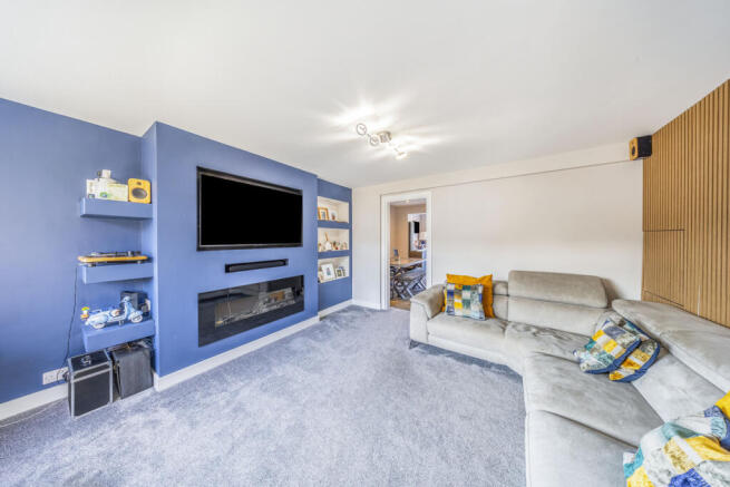 Vauxhall Drive, Woodley, Reading, RG5 photo 4