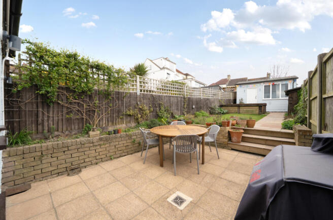 1438908-8-69cd4e6...