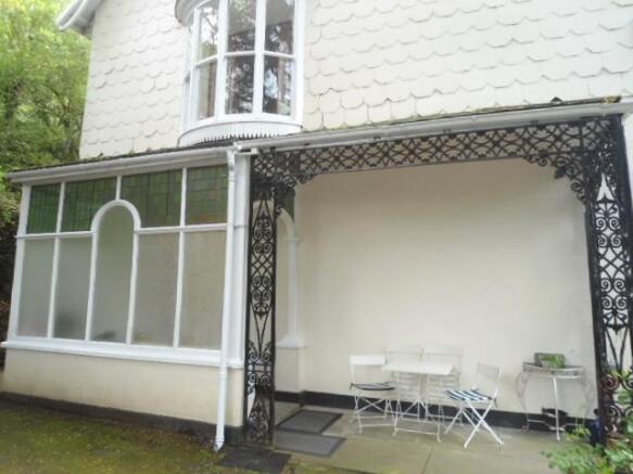 Feature Porch