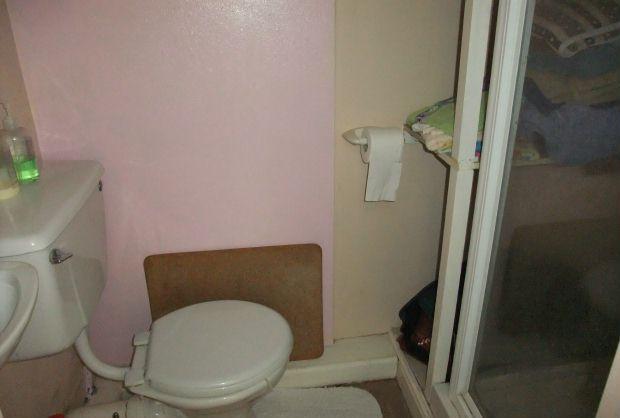 ENSUITE SHOWER ROOM