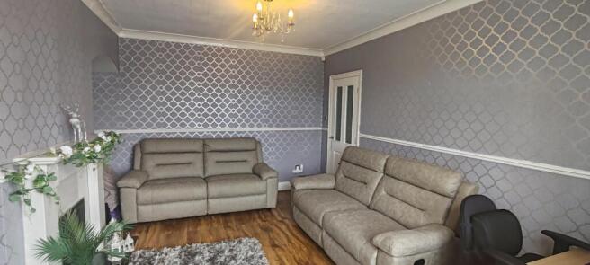 3 bed Semi-Detached for sale Image 5