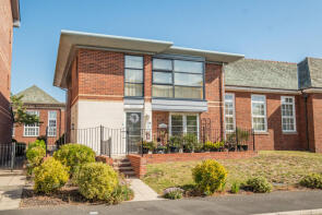 7, Queens Manor, Bailey Avenue, Lytham St. Annes FY8 1FE
