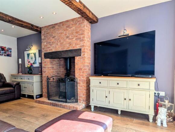 2 Darby Court, Wall-Under-Heywood, Church Stretton, SY6 7JD photo 4