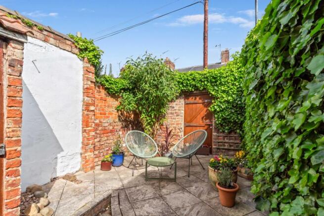 2 bed Terraced for sale Image 11