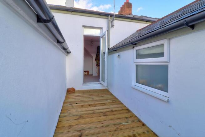 Rear decking ii.jpg