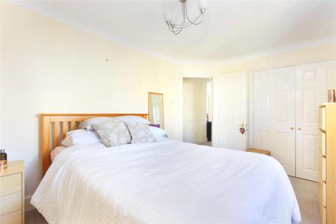property in Sycamore Mews,
Clapham Common, SW4