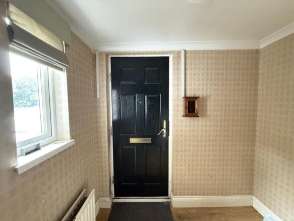 4 bed Detached for sale Image 8