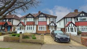 43, The Causeway, Carshalton SM5 2LZ