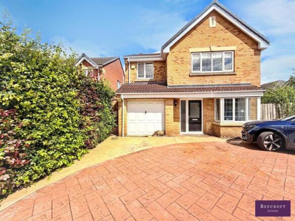 4 bed Detached for sale Image 12