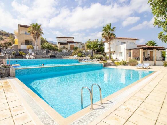 3-bedroom resale fully furnished semi-detached townhouse + communal pool + large terrace with sea views + walking distance to the beach Image 9999 4