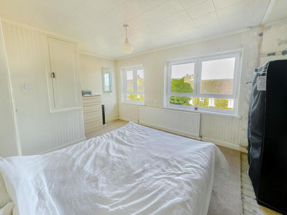 2 bed Semi-Detached for sale Image 11