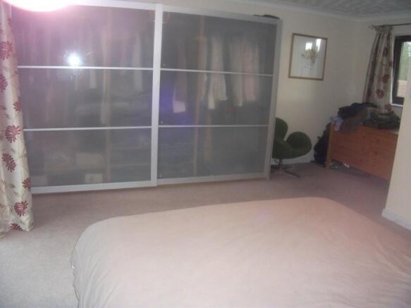 Wardrobes to Master