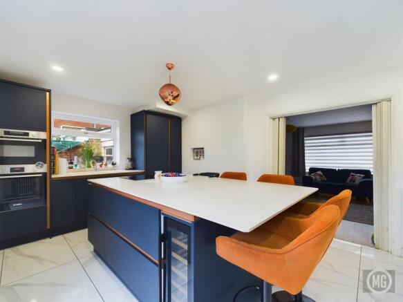 Kitchen/Diner leading into Lounge