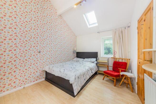 Little Tangley-Salt-Box-Road-Guildford-bungalow-IM