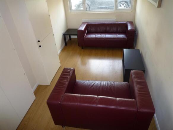 Lounge.JPG