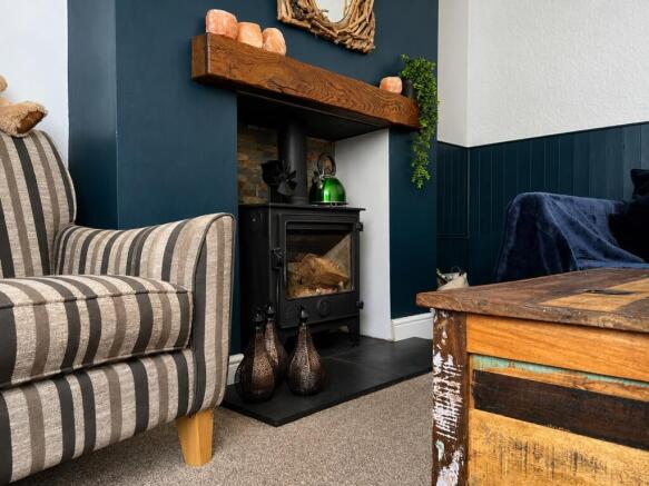 3 bed Town House for sale Image 4