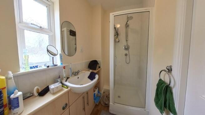 2 bed Flat for sale Image 11