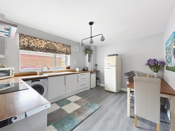 3 bed Detached Bungalow for sale Image 6