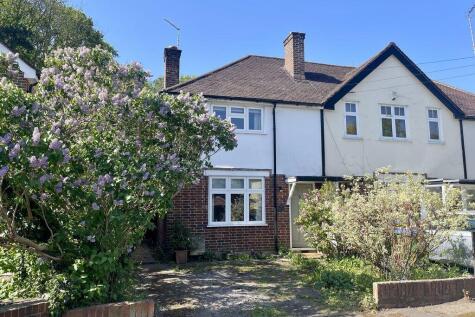Common Road, Claygate