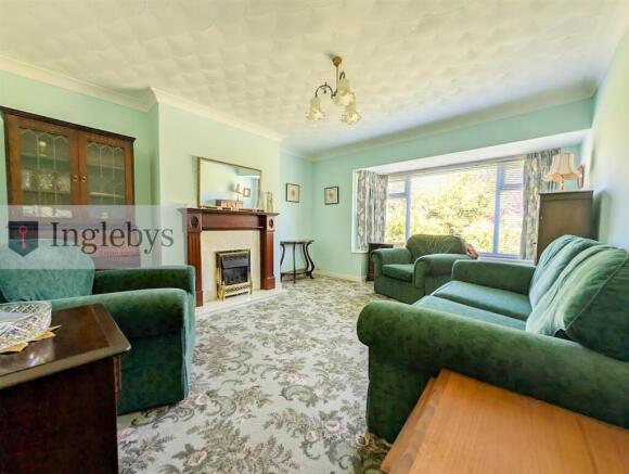 2 bed Semi-Detached Bungalow for sale Image 5