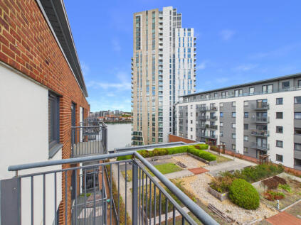 Fairbourne Court, Denyer Walk, SO19 9UJ