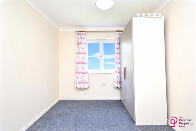 3 bed Terraced for sale Image 7