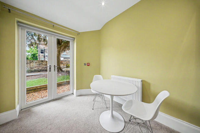 1 bed Flat for sale Image 4