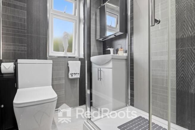 3 bed Semi-Detached for sale Image 11