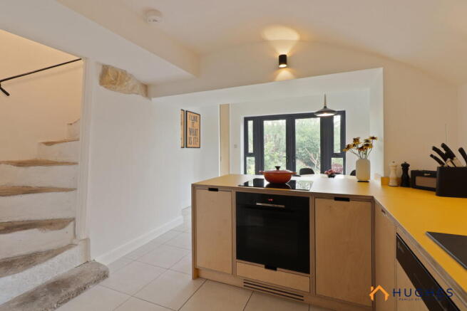 2 bed Cottage for sale Image 11
