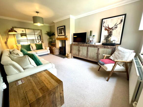 4 bed Detached for sale Image 5