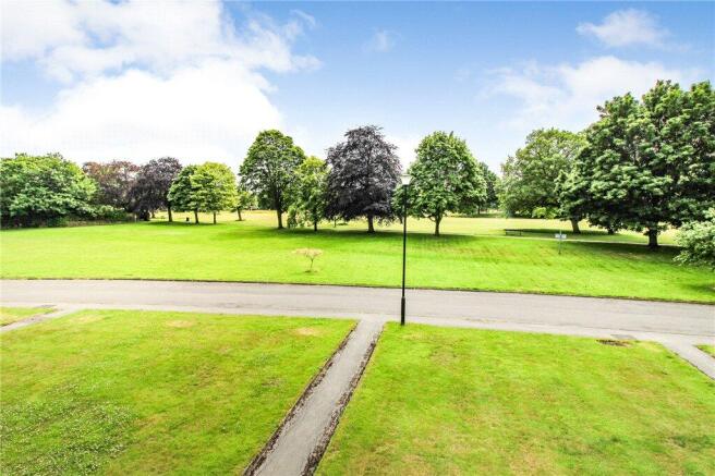 2 bed Apartment for sale Image 6