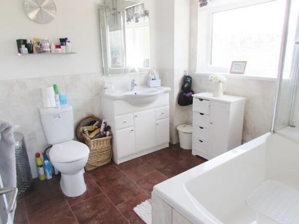 En-suite Bathroom