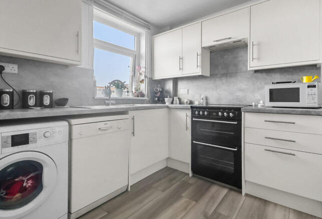 Lingley Avenue, Airdrie ML6 9JR photo 5