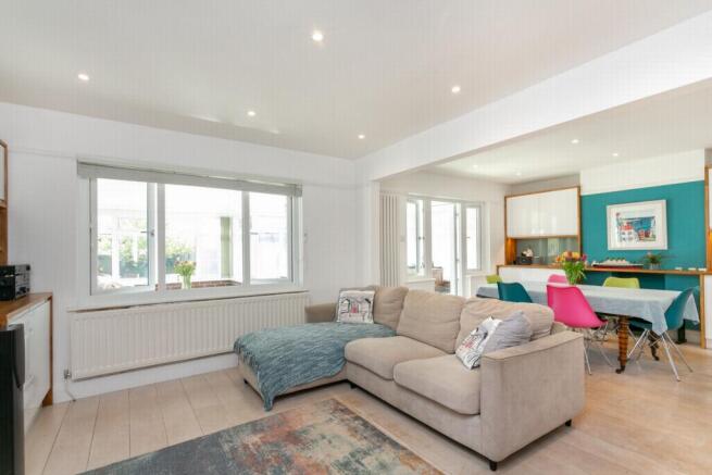 Bartholomew Close, Hythe, CT21 photo 4